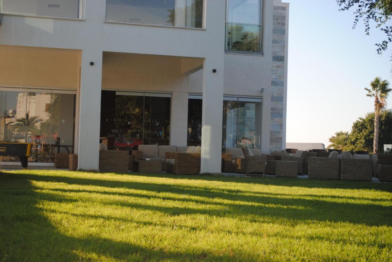 Gold Lagoon Kosher Hotel - By Amphora Hotel & Suites Paphos Exterior foto