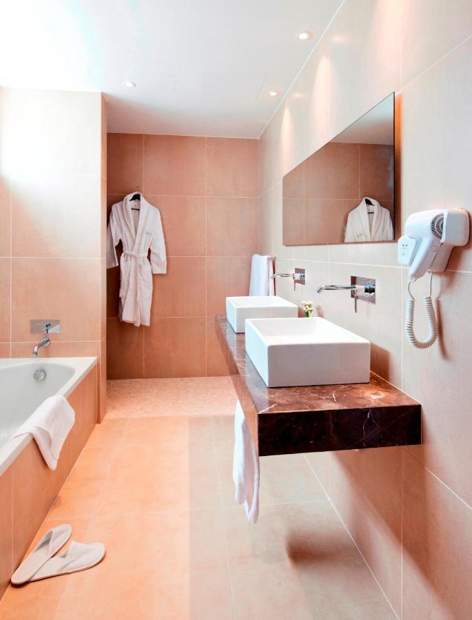 Gold Lagoon Kosher Hotel - By Amphora Hotel & Suites Paphos Exterior foto