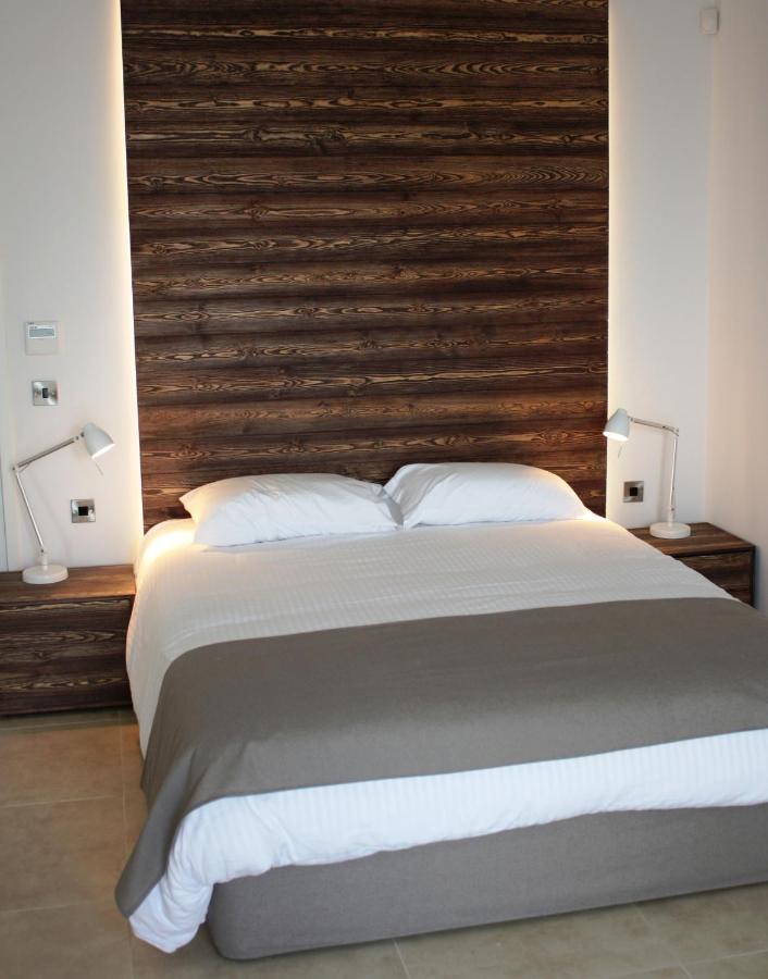 Gold Lagoon Kosher Hotel Paphos Exterior foto